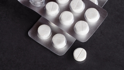 Estudo alerta para riscos do paracetamol em idosos